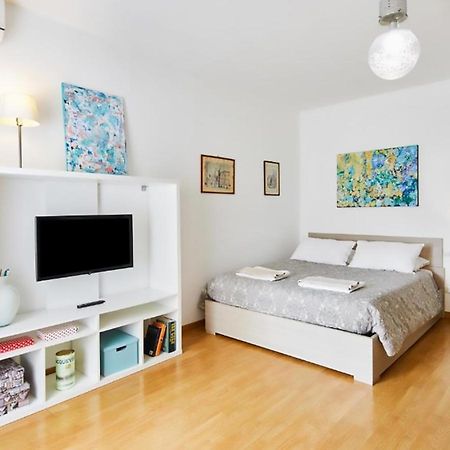 House Naviglio Grande 15 Minutes To Duomo Apartment มิลาน ภายนอก รูปภาพ